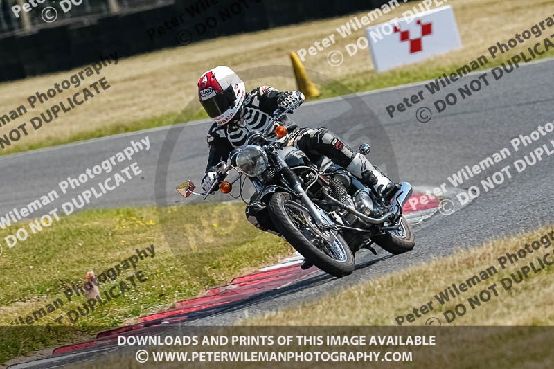 cadwell park;cadwell park photographs;cadwell trackday photographs;enduro digital images;event digital images;eventdigitalimages;peter wileman photography;racing digital images;trackday digital images;trackday photos